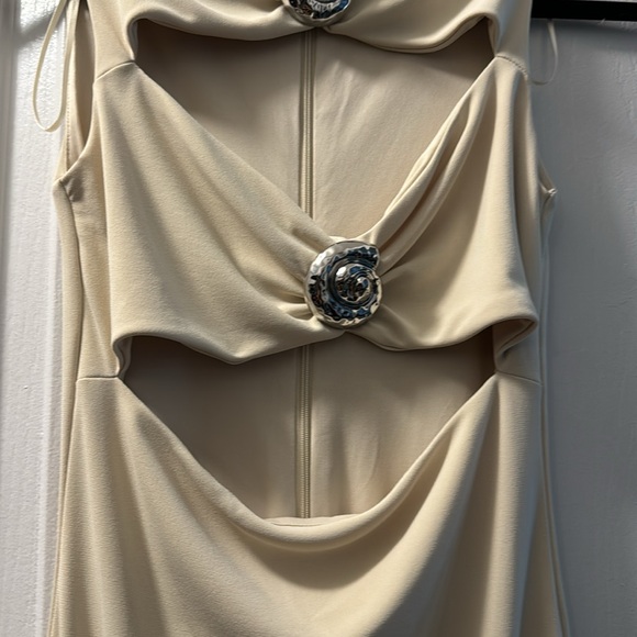 Cutout dress - Picture 10 of 10